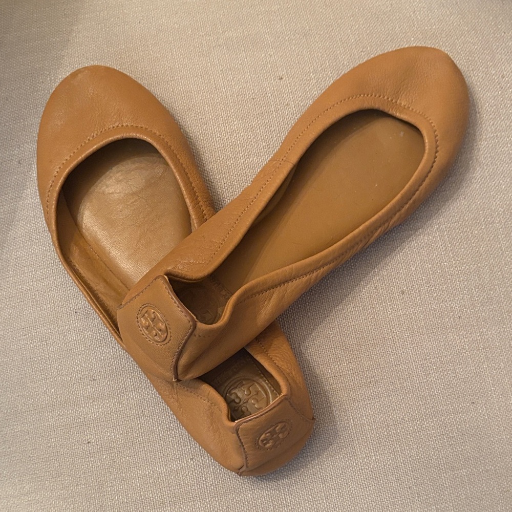 Tory Burch Camel Leather Flats